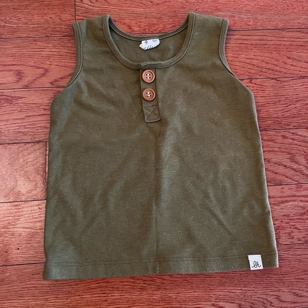 Little Road Co (formerly Lulu & Roo) Button Tank